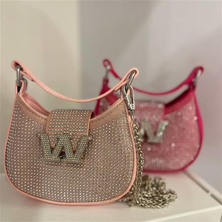 4bd083cb-3b66-4ce0-8080-96f52d1d17c3.jpg
