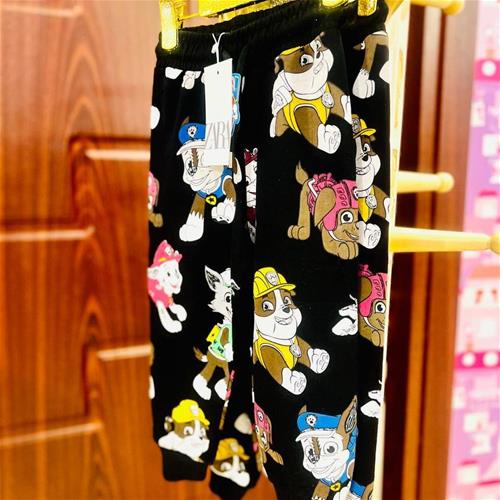 شلوار نخی دیزنی طرح سگ های نگهبان 2 رنگ طوسی و مشکی کد 300002